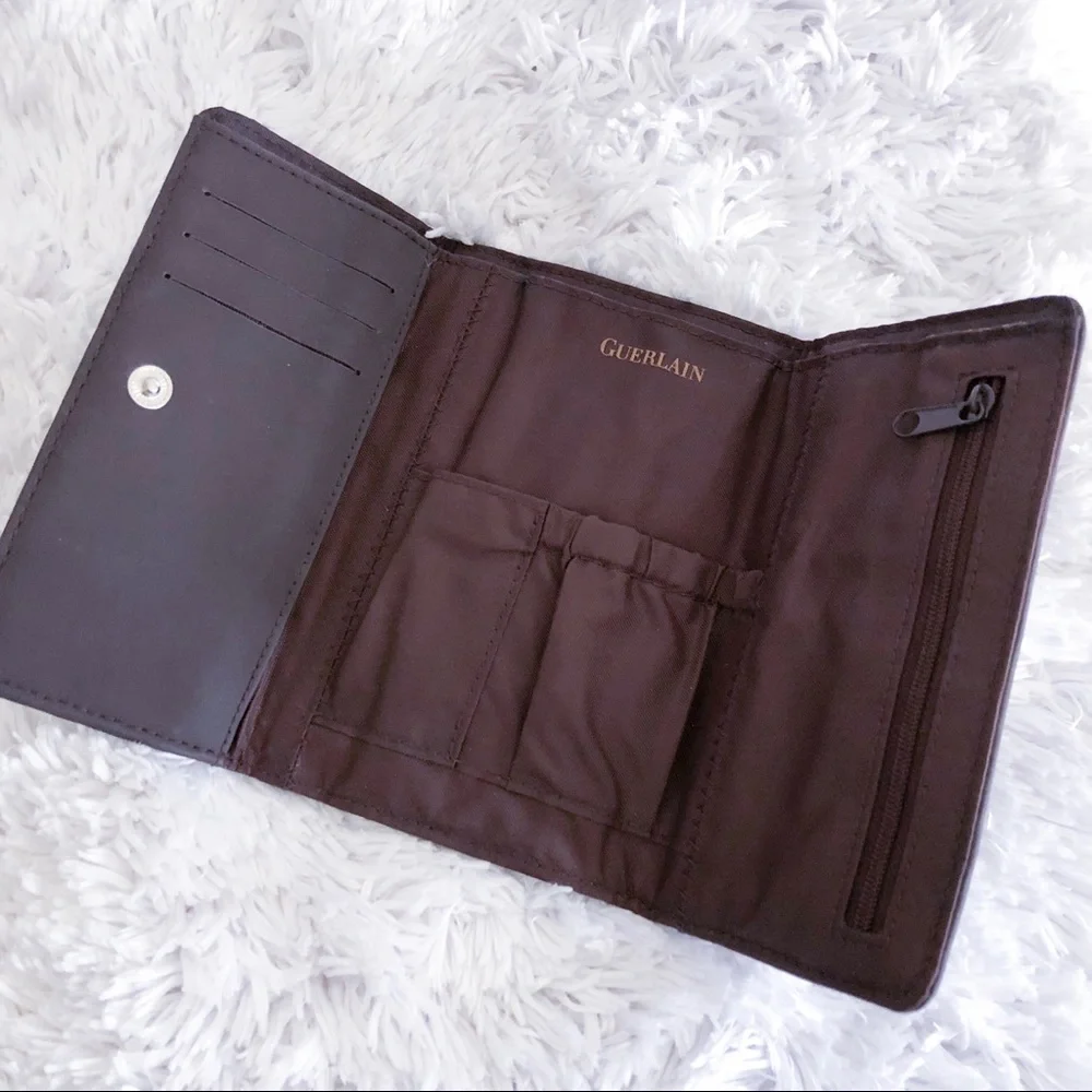 guerlain paris | trifold wallet
